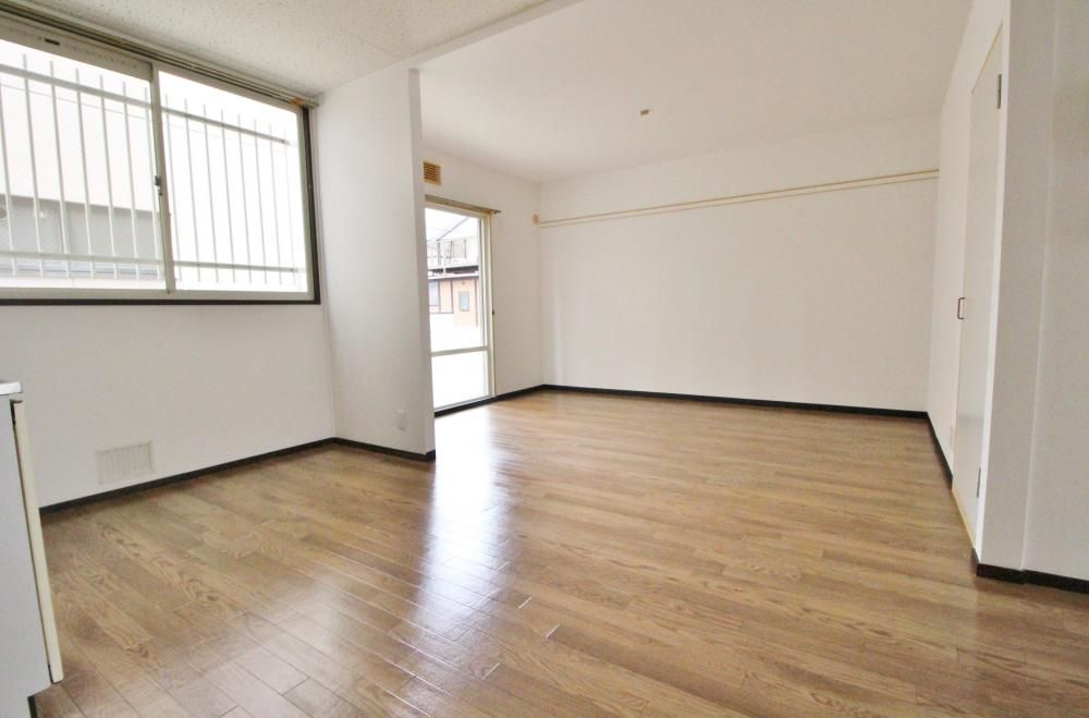 �y���ԁE���r���O�z�@