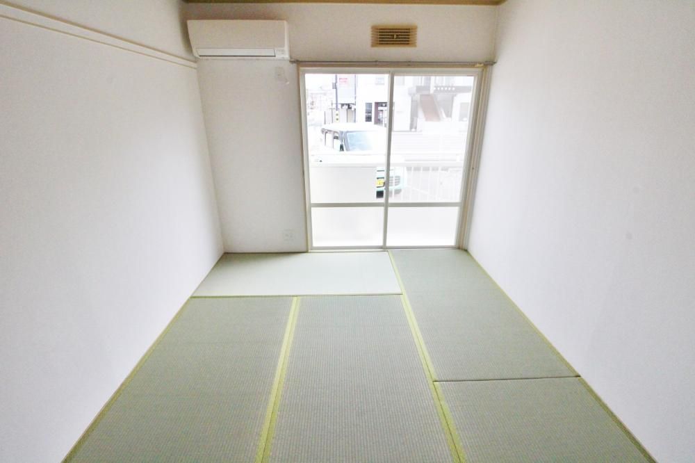 �y�Q���z�@