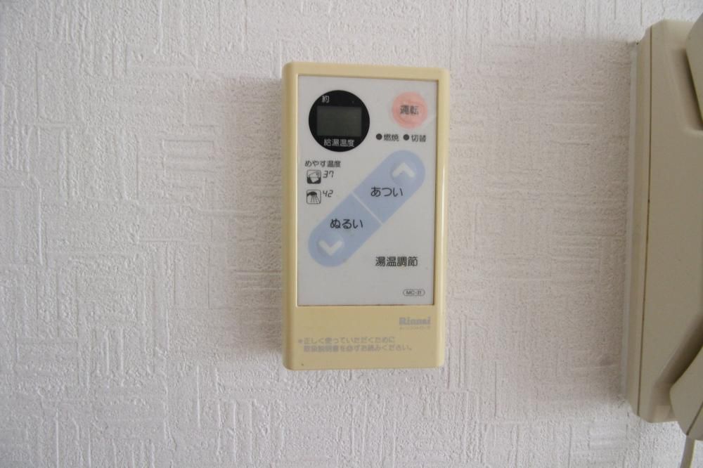 y̑ݔz@