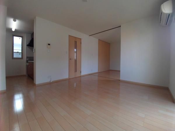 �y�����E���r���O�z�@