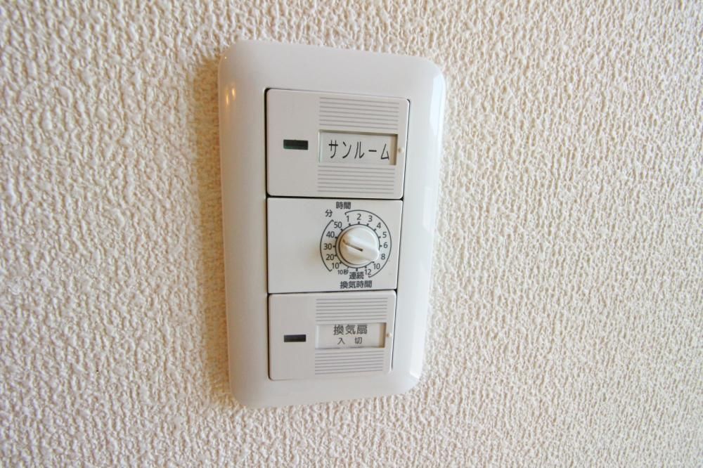 y̑ݔz@