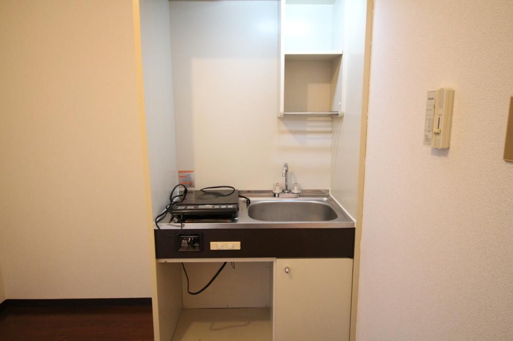 �y�L�b�`���z�@