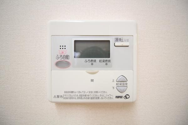 y̑ݔz@