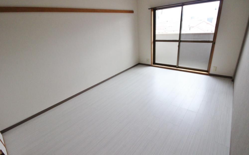 �y�Q���z�@