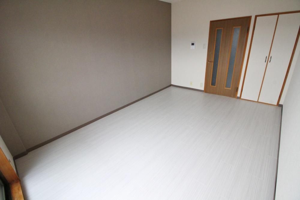 �y�Q���z�@