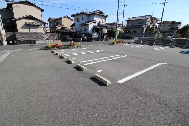 yԏz@