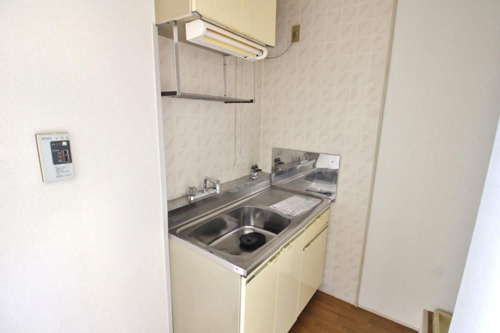 �y�L�b�`���z�@