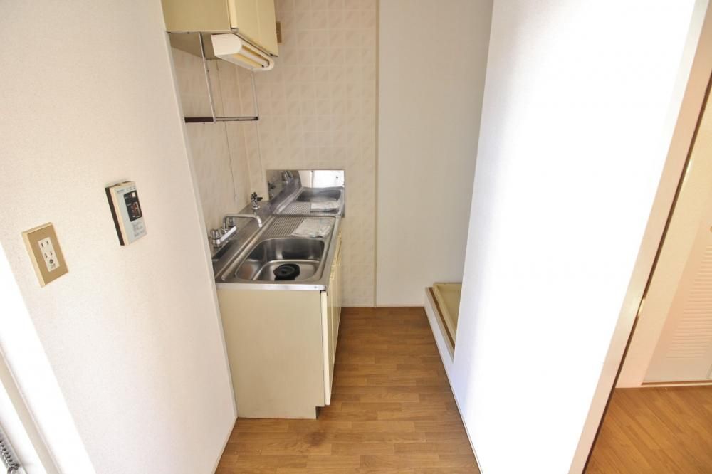 �y�L�b�`���z�@