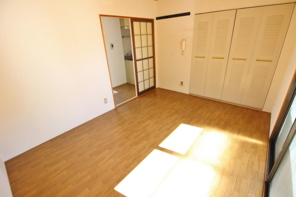 �y�Q���z�@