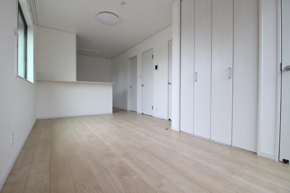 �y���ԁE���r���O�z�@