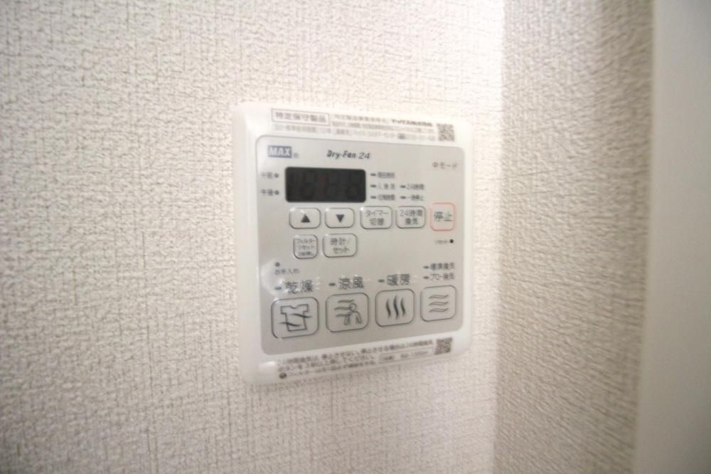 y̑ݔz@