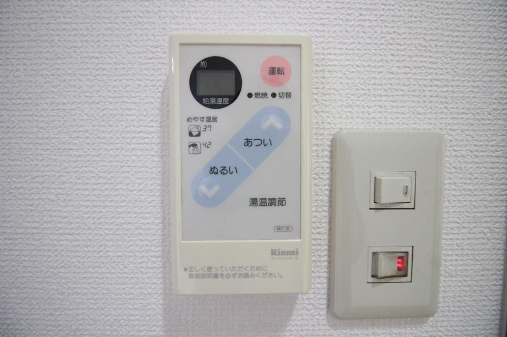 y̑ݔz@