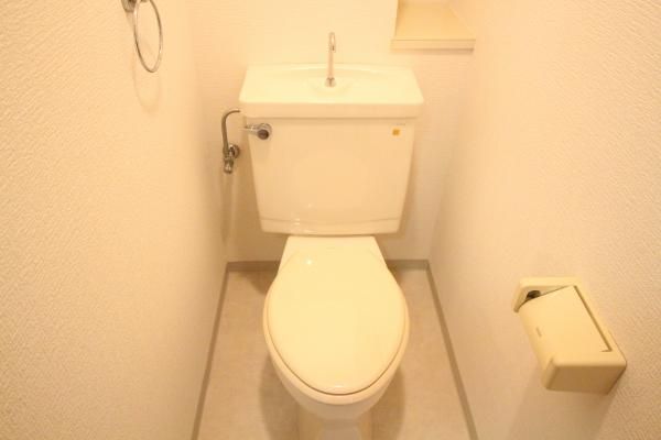 �y�g�C���z�@