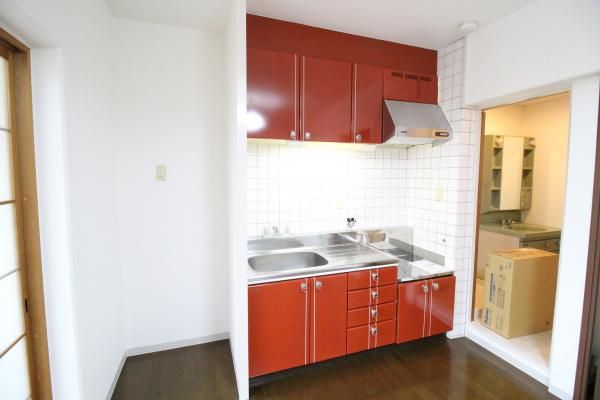 �y�L�b�`���z�@